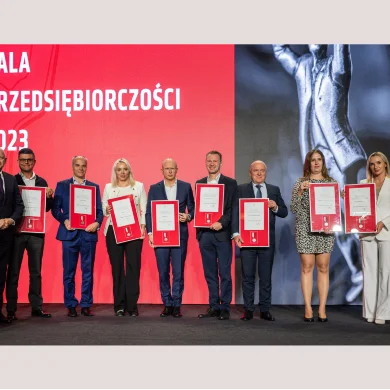 POSTY SOCIAL MEDIA(8)