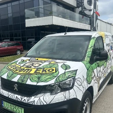 Boguś_samochód_elektryczny